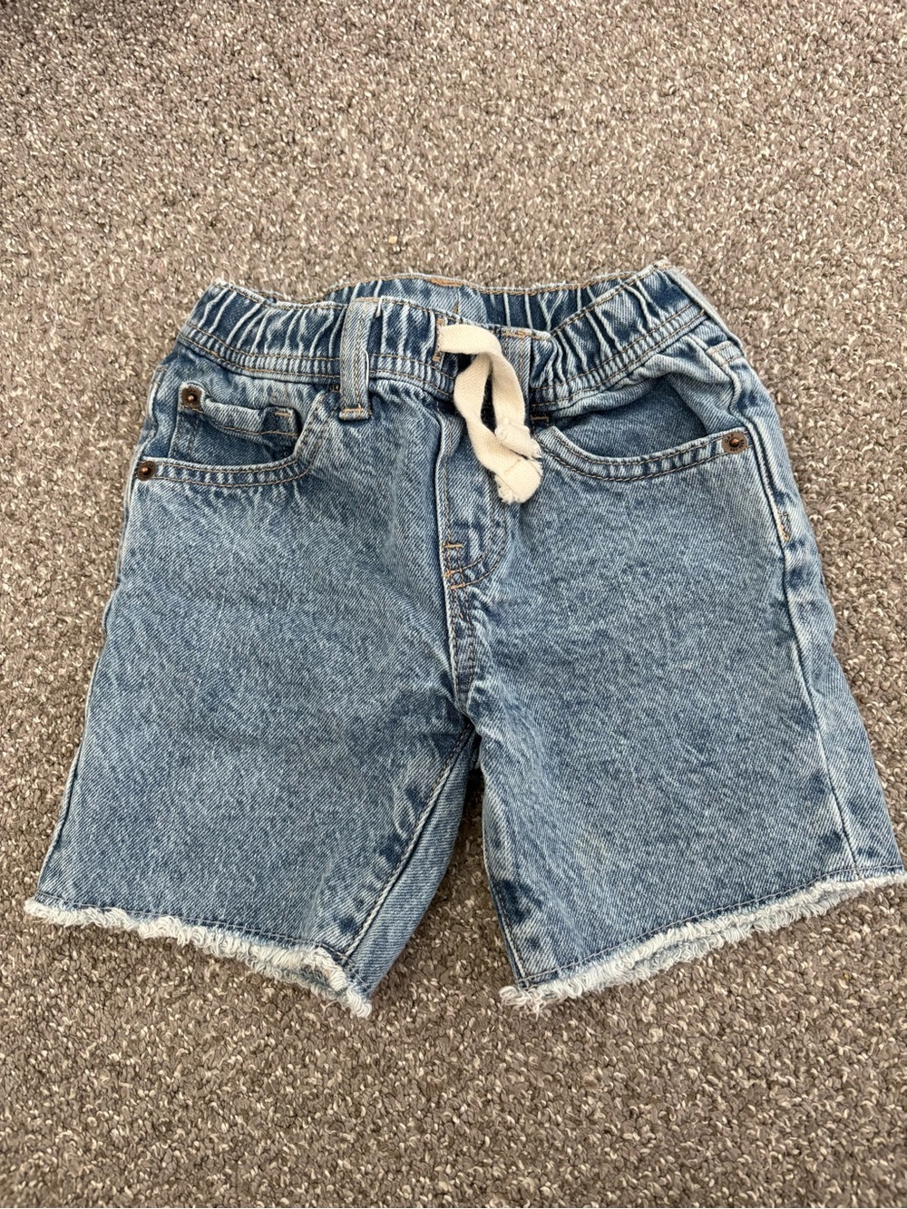 Gap Kids Boys Distressed Light Wash Shorts Size 4